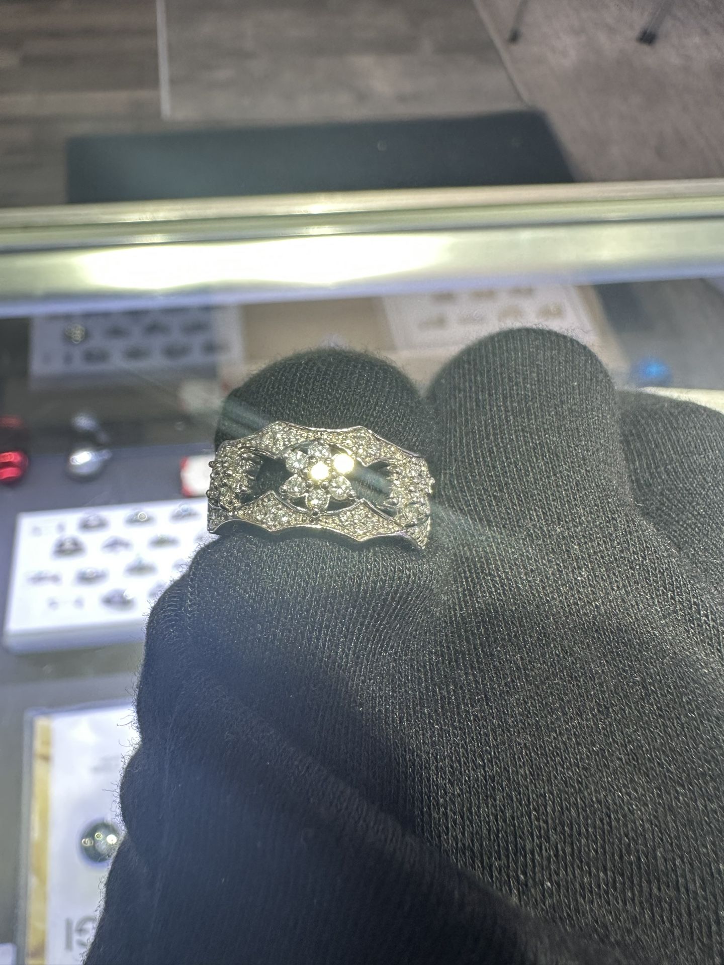 14kt White Gold .40ctw Flower Diamond Ring