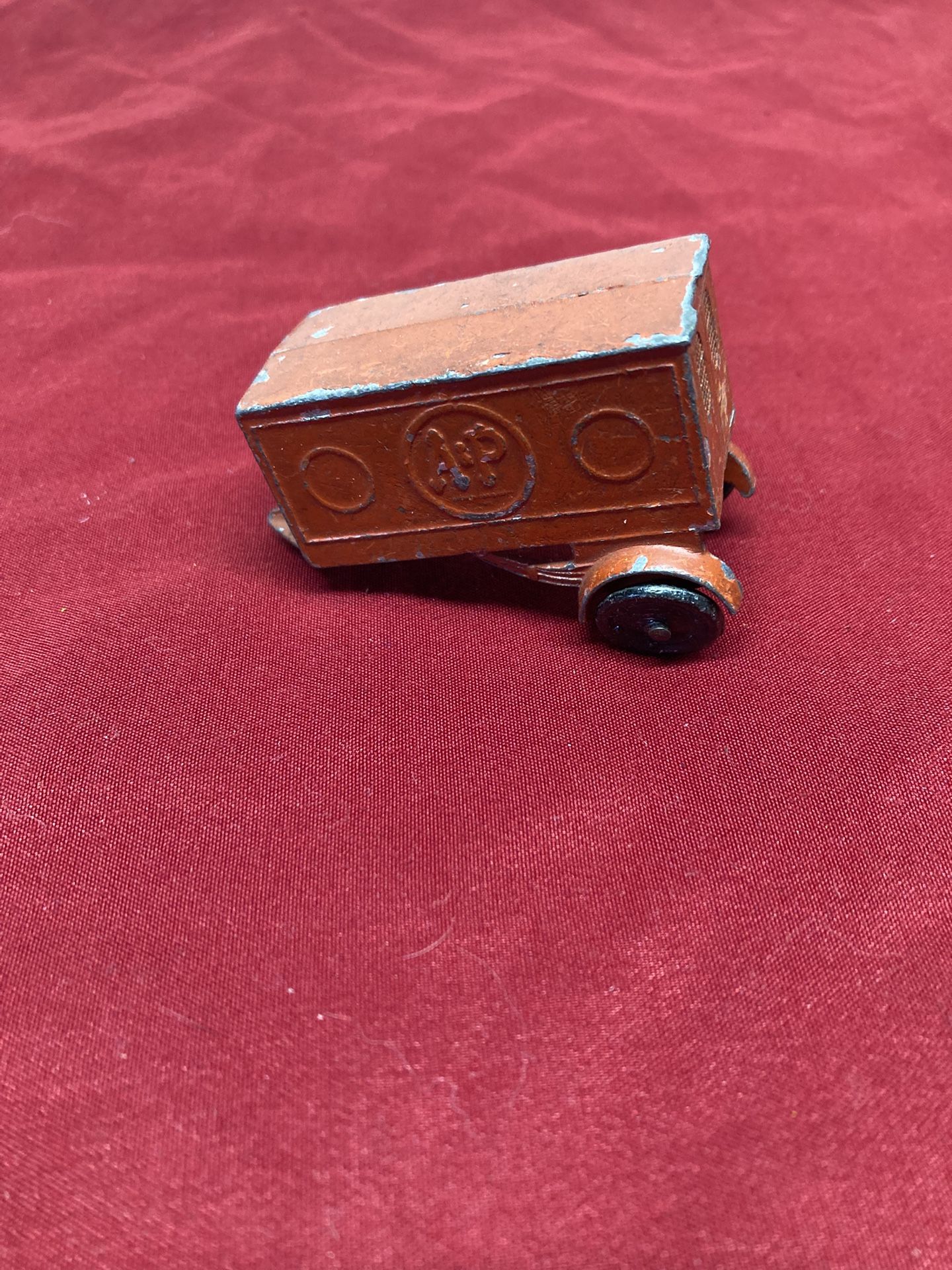 1930s Tootsie Toy Trailer