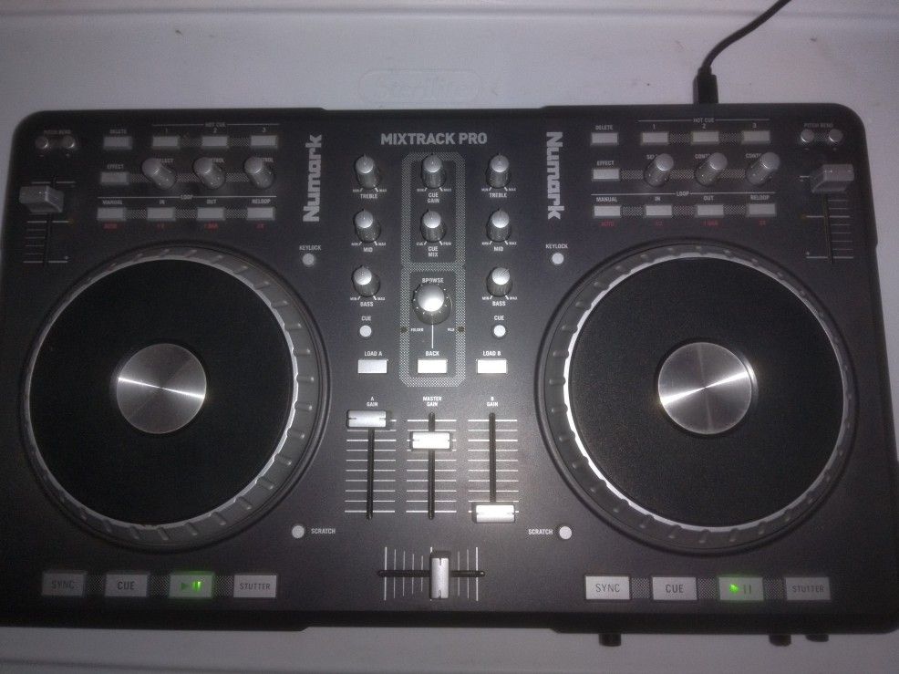 Numark Mixer