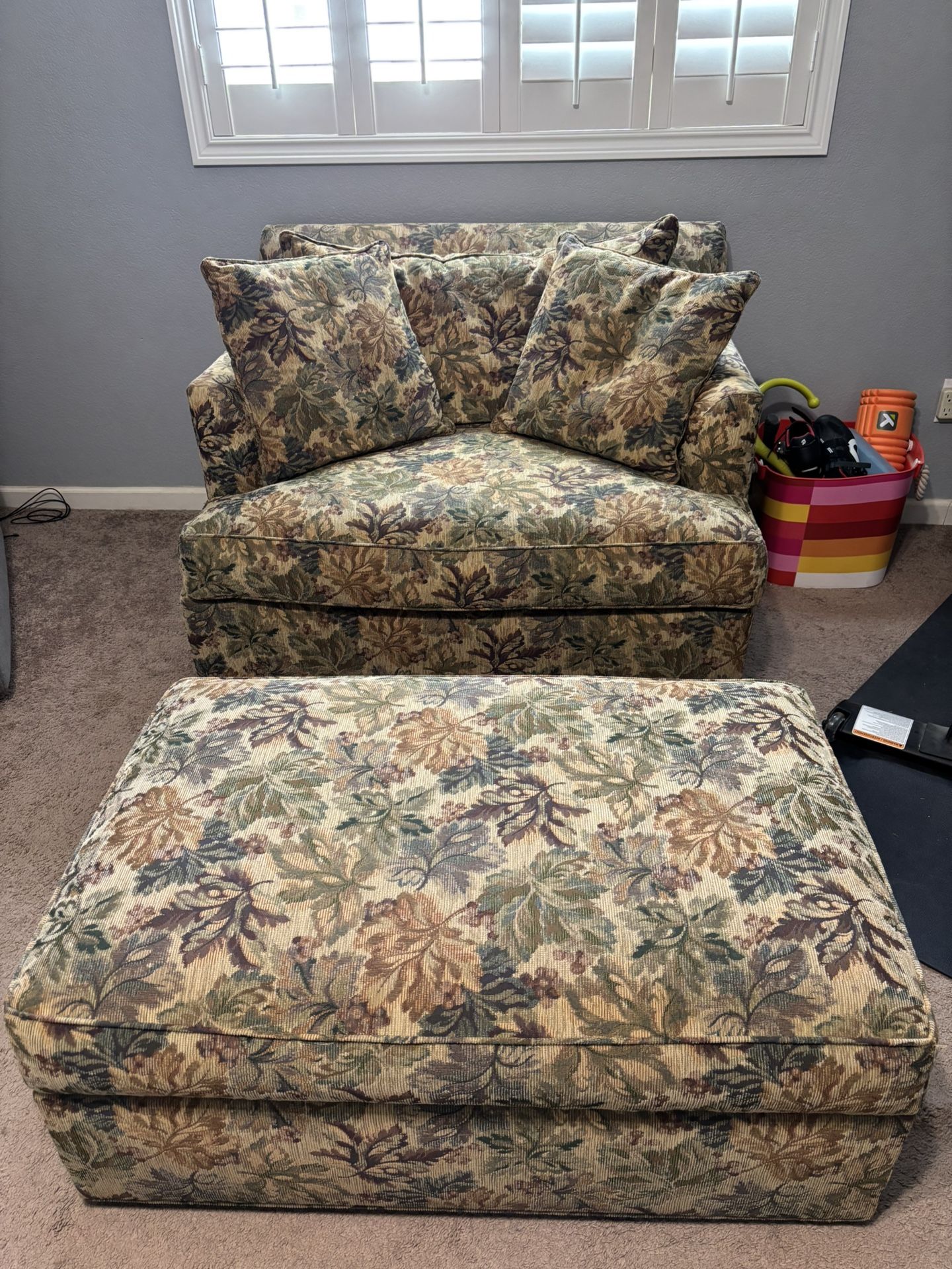 Ethan Allen Sofa Seat with Ottoman