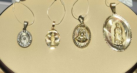 10k 14k yellow gold tricolor gold 925 silver Christ Sacred Heart Virgin medallions Pendants Medallas dijes Cristo Sagrado Corazon Virgen oro plata