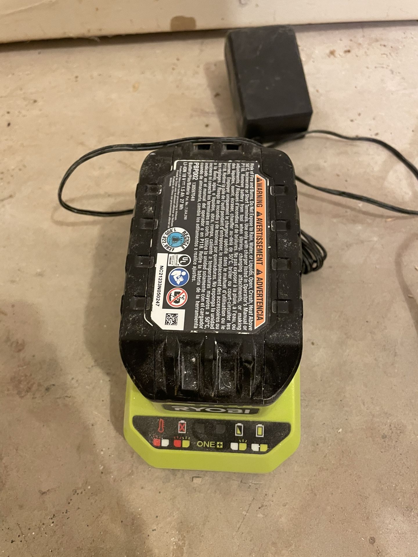 Ryobi PCG002 Charger