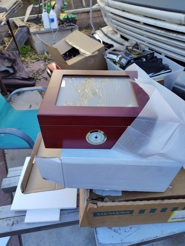 Mantello Cigar Humidor 