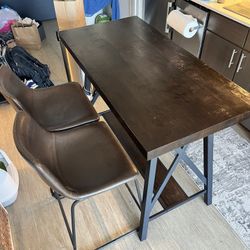 Table + Barstools Combo