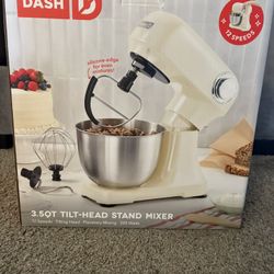 Dash Tilt Head Stand Mixer 3.5 QT 12 Speed