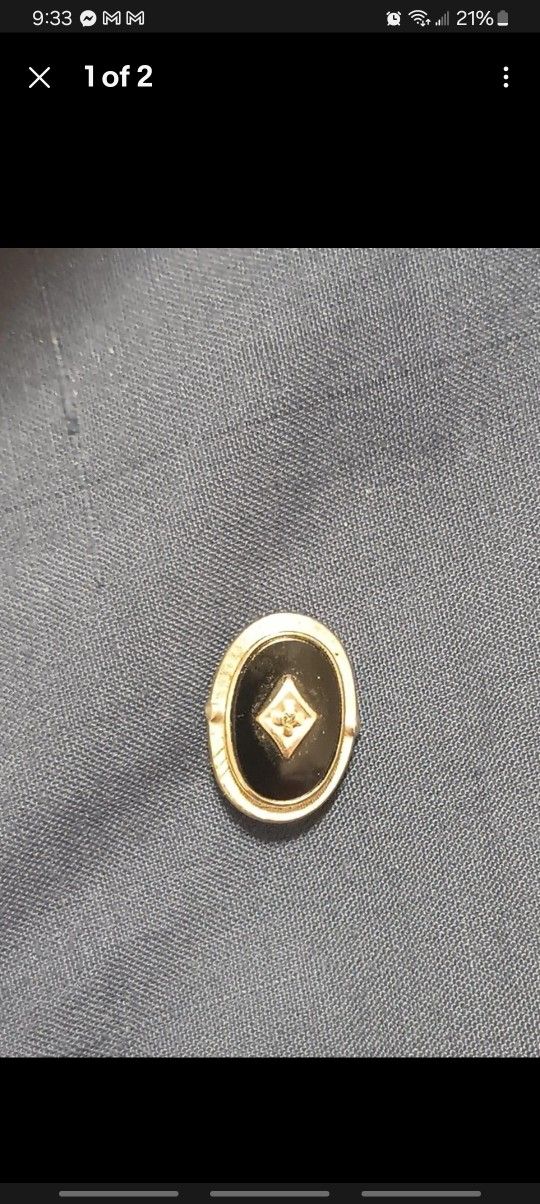 10k White Gold Oval Black Onyx With Diamond In Center ( Missing Band)
