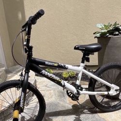 Kids Bike Rampage Kent 18 Inch. Hasn't Been Used Much. Chain Needs To Be Out Back On 