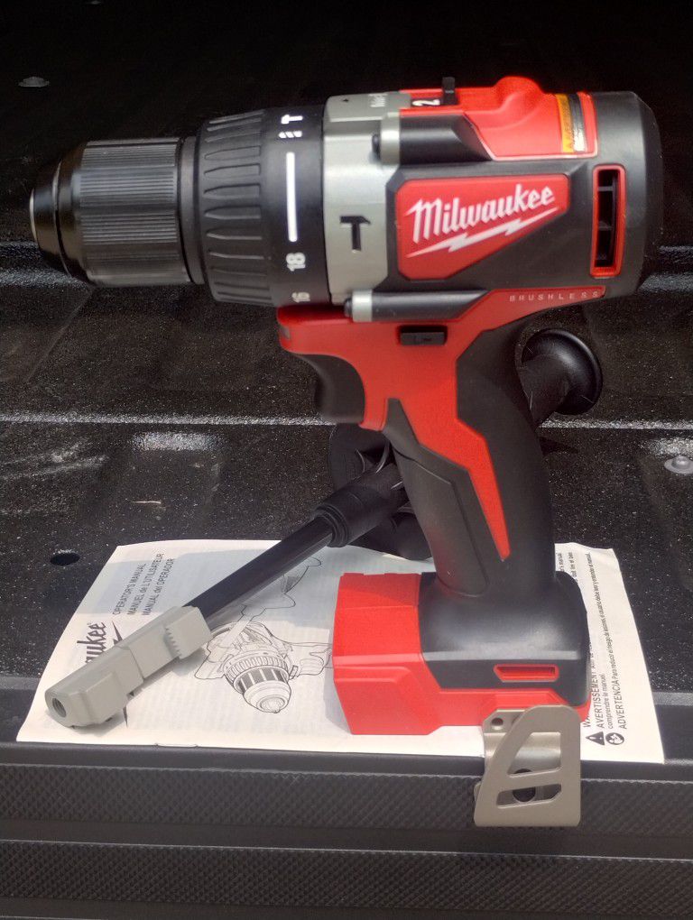 Brand New Milwaukee M18 18V Lithium-Ion Brushless Cordless 1/2 in. Compact Hammer Drill Tool Only