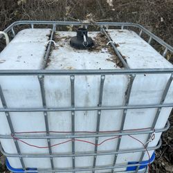 IBC Tank with Steel Pallet