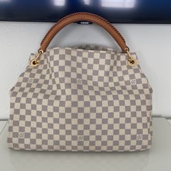 Louis Vuitton Artsy Tote Bag 