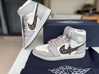 Air Dior x Jordan 1 High Sneakers
