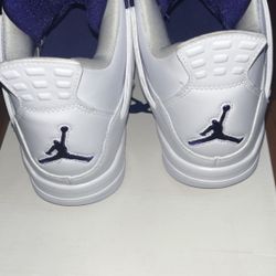 Jordan 4 Metallic Purple