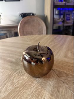 Elegant Metallic Decorative Apple 5” to top of stem(H)x 5”(W).
