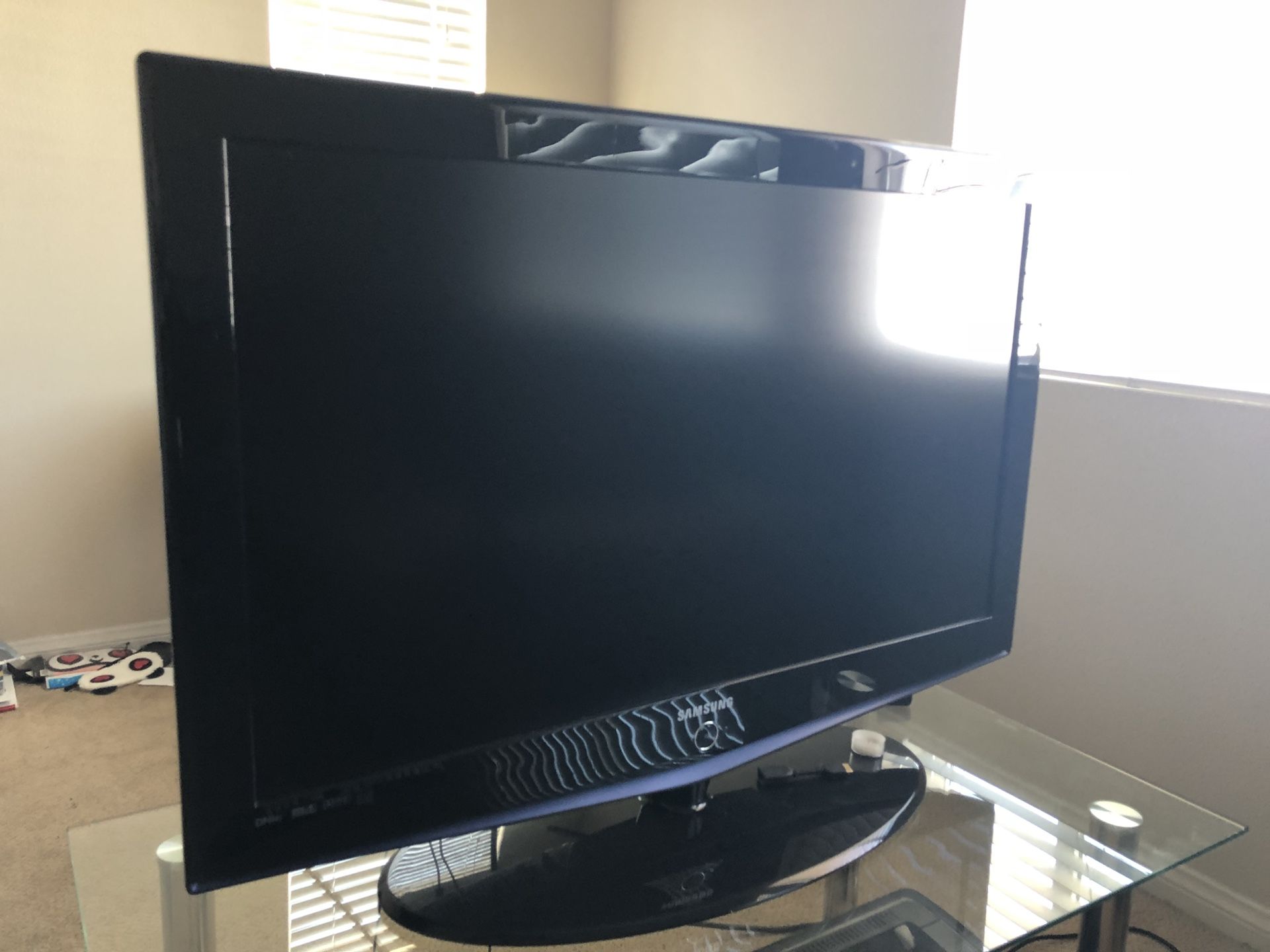 SAMSUNG TV LN-S4051D