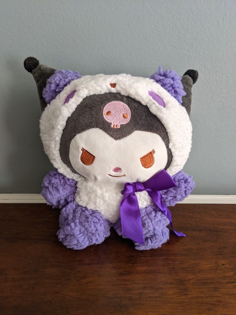 Hello Kitty Plushie