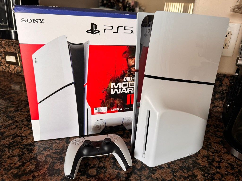 PLAYSTATION 5 SLIM 1TB / SE ENTREGA EN SU CAJA IMPECABLE CON SU CONTROL Y CABLES