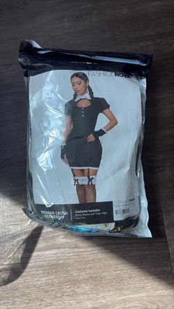 Women’s costume