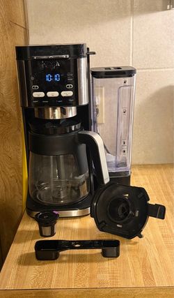 Ninja DualBrew Hot & Iced 12-Cup Drip Coffee Maker, K-Cup Compatible. Very Good Condition!