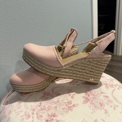 Women size 10 Michael kors sandals