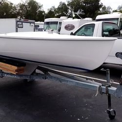 14.2 FT LIDO SAILBOAT with Fixed Keel And Trailer. 