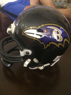 Raven mini helmet