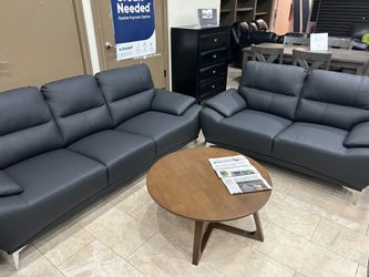 Valencia living room $699