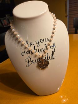 18" MEDALLION NECKLACE PINK CRYSTAL CHAIN - NEW