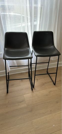Barstool