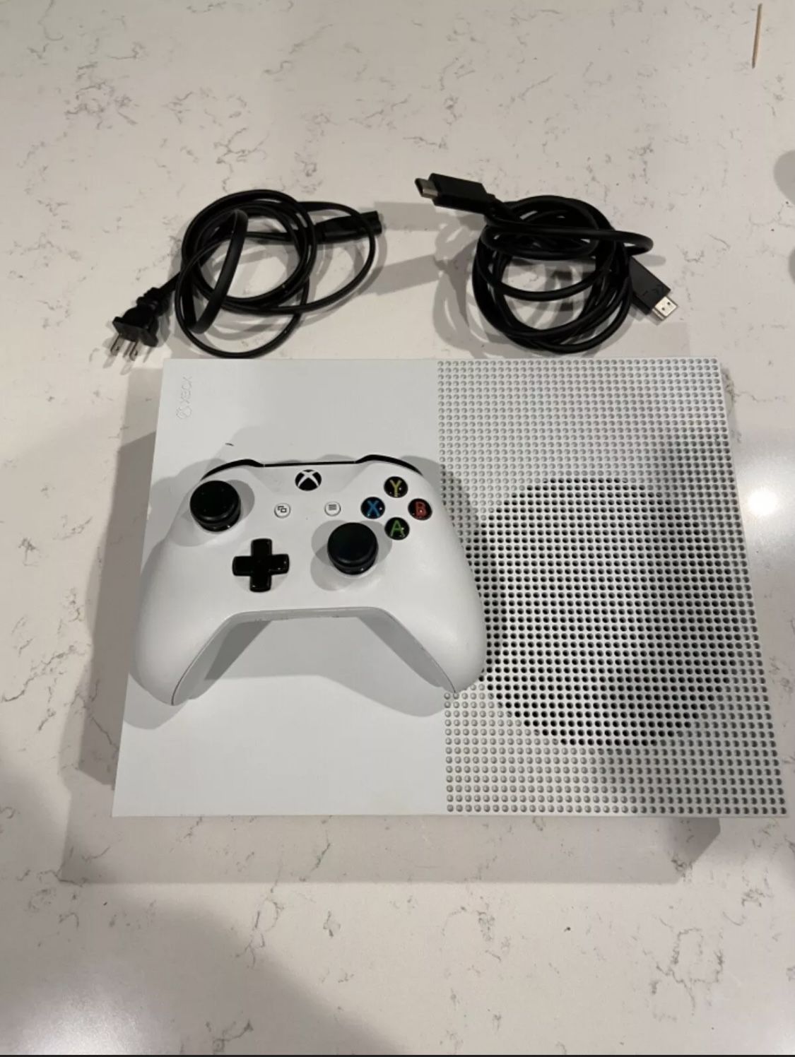 Xbox one S with White Camo Controller and games included!!