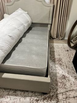 Full size headboard and box springs