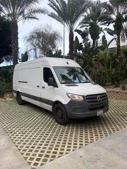 2021 Mercedes-Benz Sprinter 2500