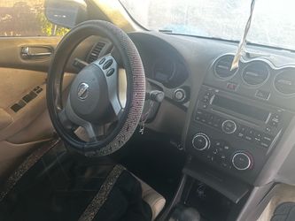 Nissan Altima 2012