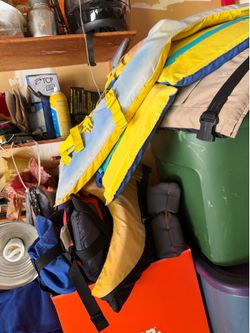 Life jackets many avail