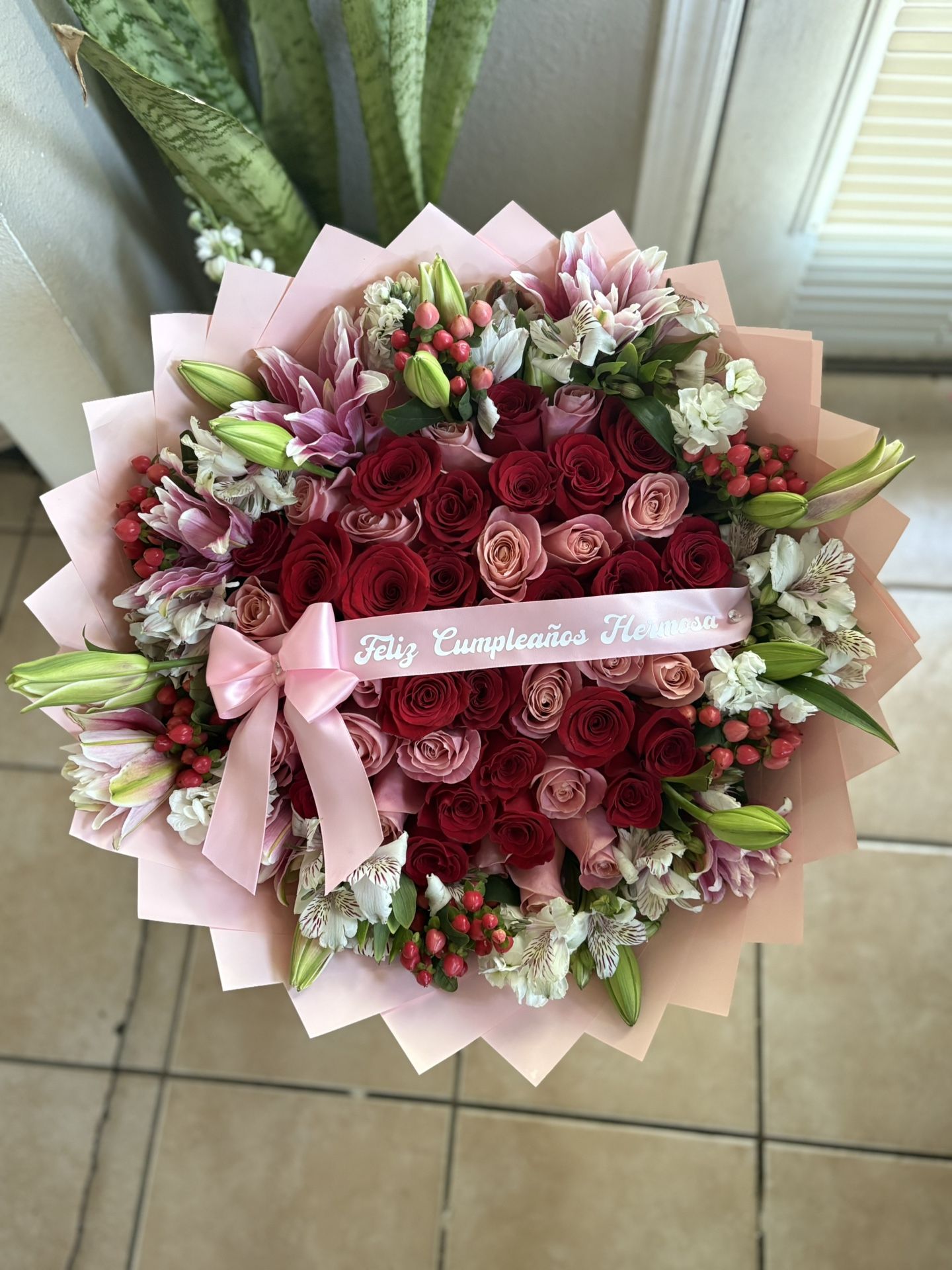 Ramo Buchon Roses Flower Bouquet