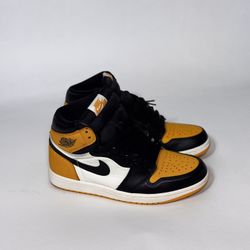 Air Jordan 1 Retro High OG Yellow Toe ‘Taxi’