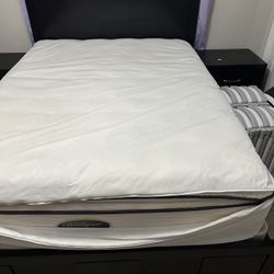 Black Queen Size Bed (frame, Box, Mattress, 2 Side Dressers With Drawers