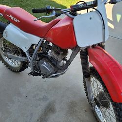 2001 Honda XR200r