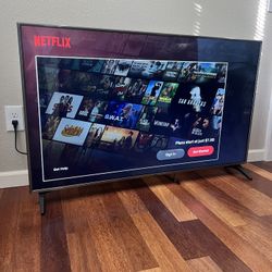 55” 4K UHD Smart LED TV