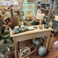 Beautiful Wooden Simple White Washed Vanity with a Mirror Cute Shabby Chic
