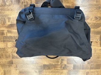 Arc’teryx Leaf COURIER BAG 15