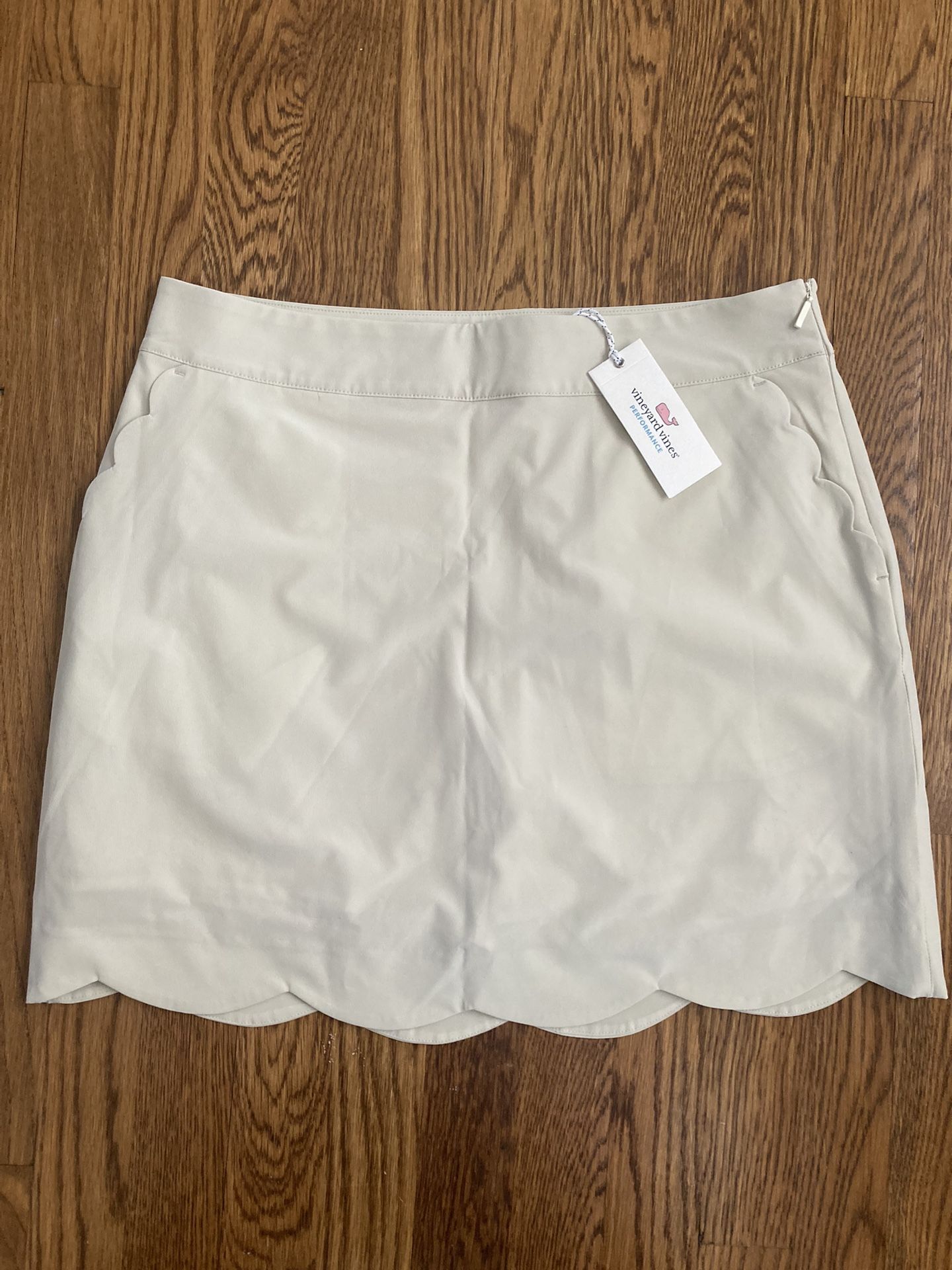 Vineyard Vines 17” Scallop Skort-NWT Sizes 4 & 10
