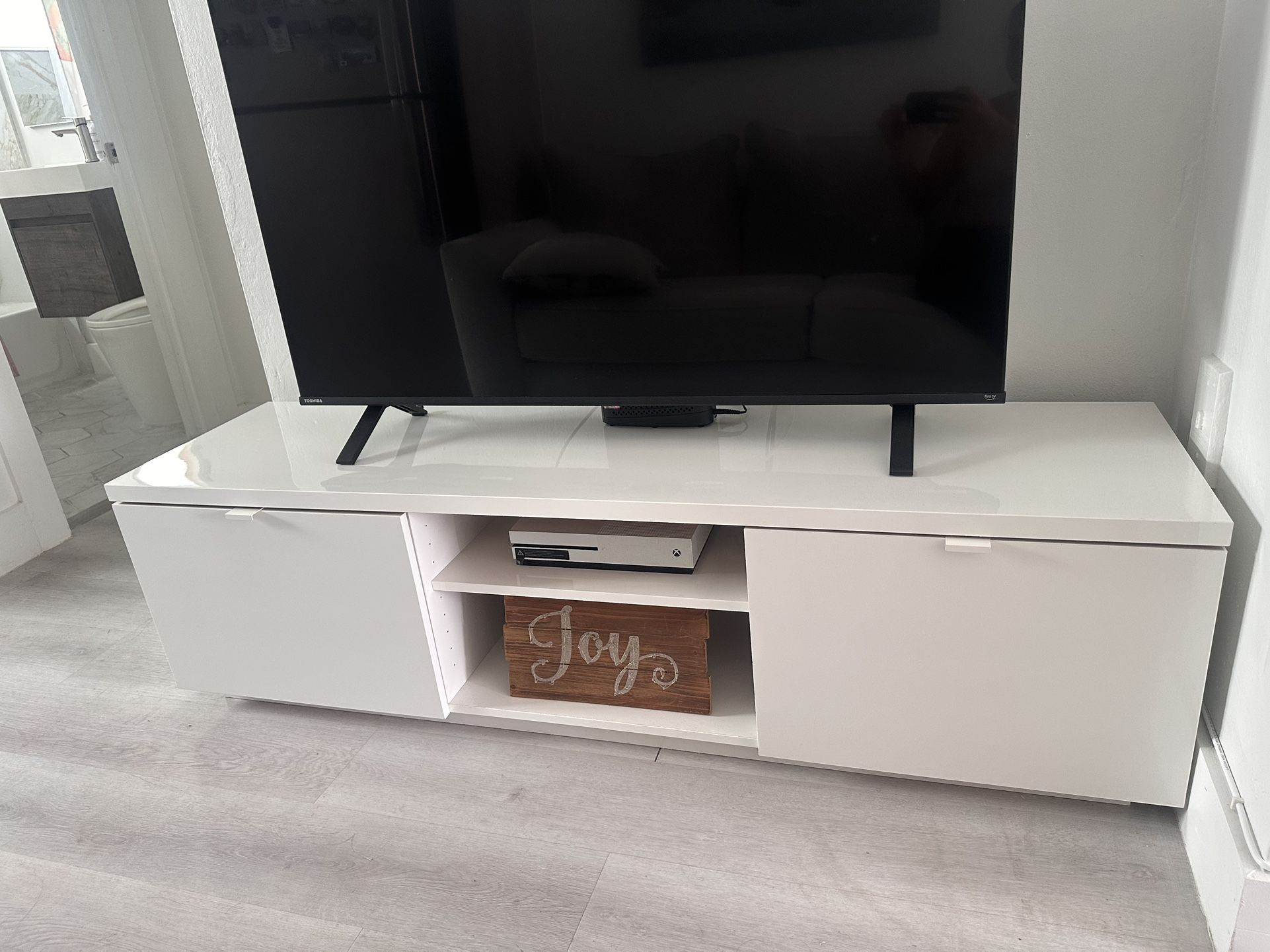 White TV Stand with Storage – Good Condition