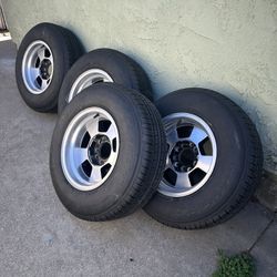 Rines  Con Llantas Nuevas 