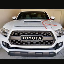 3rd generation tacoma Hood Scoop OEM
