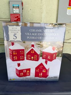 Ceramic Village Set of 5 Christmas Decoration