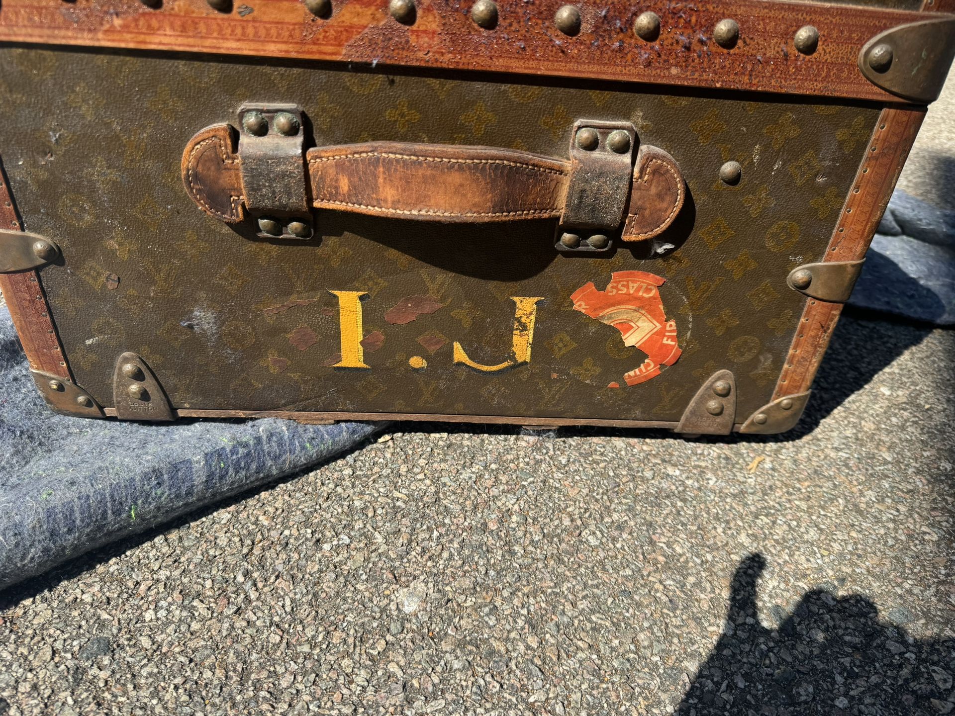 Louis Vuitton circa early 1900s Wardrobe trunk authentic