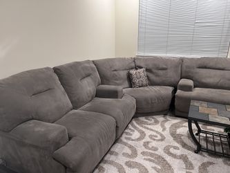 Recliner Sectional Couches With Antique Table 