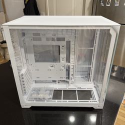 Lian Li vision compact in white