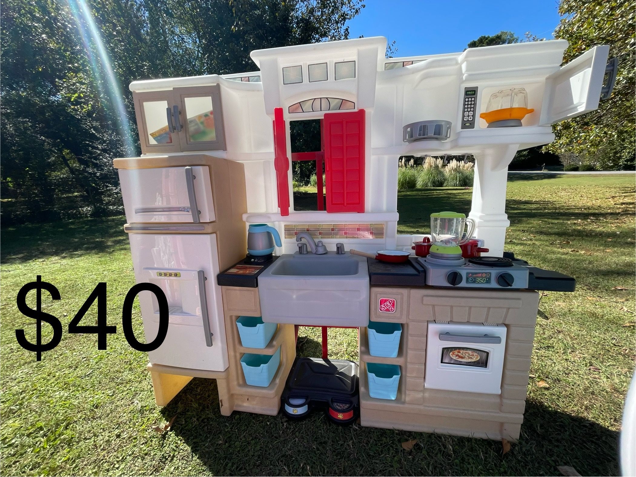 STEP 2 KIDS KITCHEN  PLAY SET w/ Accessories 
