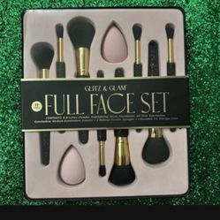 Glam And Glitz Brush Set Brand New